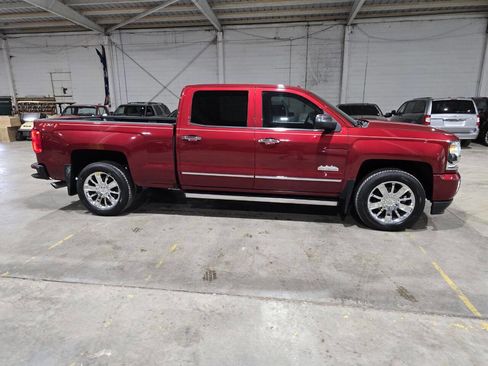 Used 2018 Chevrolet Silverado 1500 High Country image 19