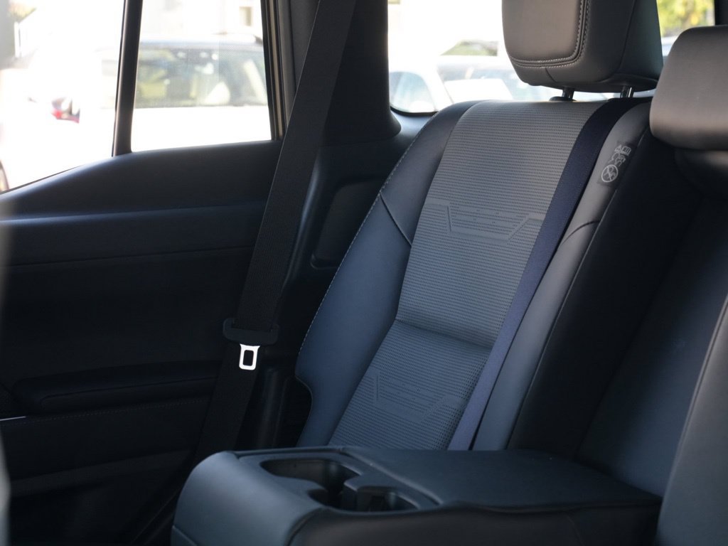 Used 2025 Lexus GX 550 w/ Accessory Package (2T) AWD/4WD image 29