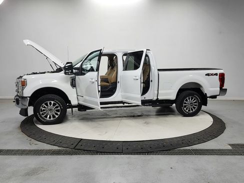 Used 2022 Ford F350 Lariat w/ Lariat Value Package AWD/4WD image 12