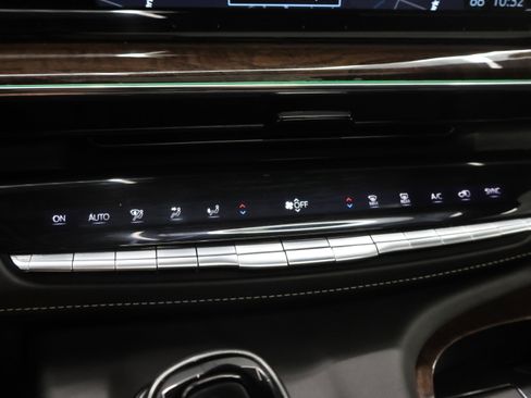 Used 2021 Cadillac Escalade Sport Platinum AWD/4WD image 58