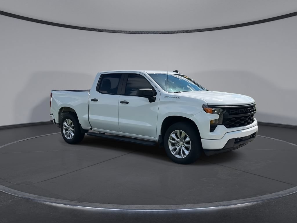 Used 2024 Chevrolet Silverado 1500 Custom RWD image 2