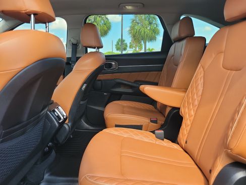 Used 2022 Kia Sorento SX Prestige w/ Rust Color Package AWD/4WD image 16