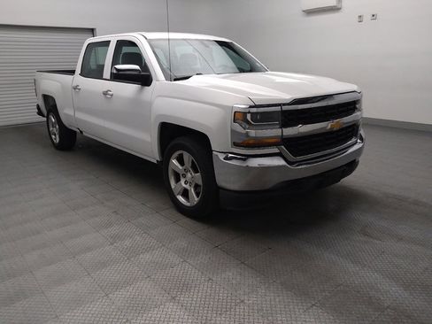 Used 2017 Chevrolet Silverado 1500 W/T w/ Trailering Package AWD/4WD image 13
