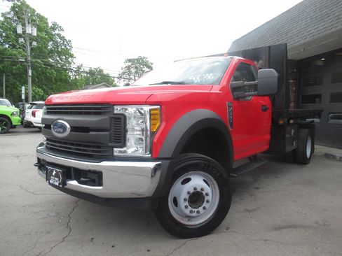 Used 2017 Ford F550 2WD Regular Cab Super Duty image 24