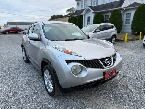 Used 2011 Nissan Juke S image 1