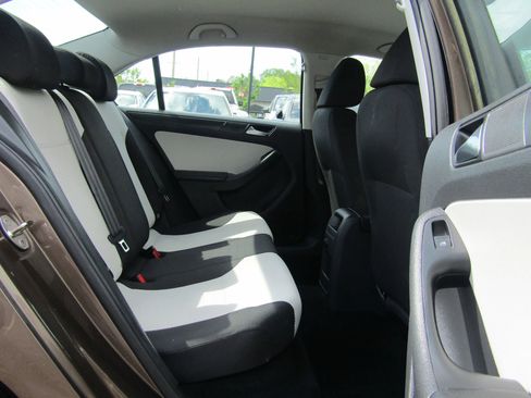 Used 2015 Volkswagen Jetta S image 13