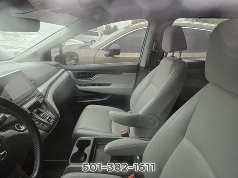 Used 2024 Honda Odyssey EX-L image 2