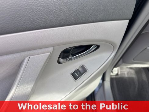 Used 2011 Toyota Camry LE image 28