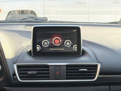 Used 2015 MAZDA MAZDA3 i Grand Touring image 21
