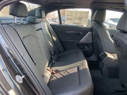 Used 2026 BMW 530i xDrive w/ Premium Package AWD/4WD image 22