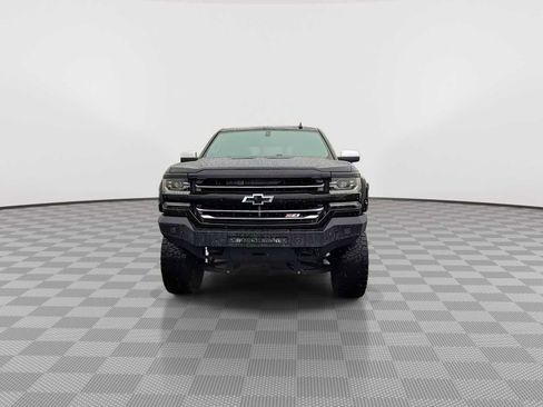 Used 2017 Chevrolet Silverado 1500 LTZ Z71 w/ LTZ Plus Package AWD/4WD image 3