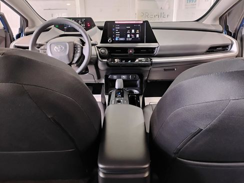 Used 2026 Toyota Prius LE image 29