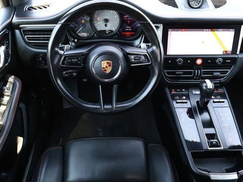 Used 2023 Porsche Macan S AWD/4WD image 9