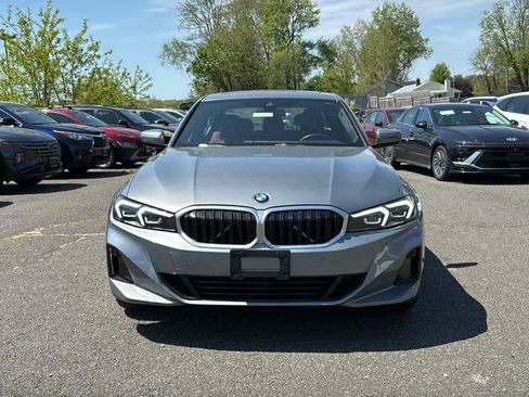 Used 2024 BMW 330i xDrive Sedan w/ Convenience Package AWD/4WD image 2