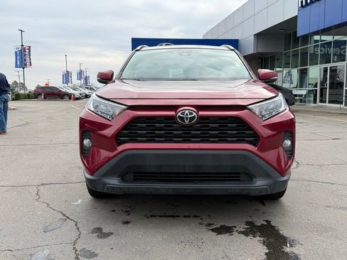 Used 2021 Toyota RAV4 XLE image 2