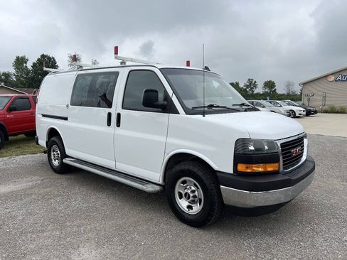Used 2021 GMC Savana 2500 w/ Driver Convenience Package RWD image 2