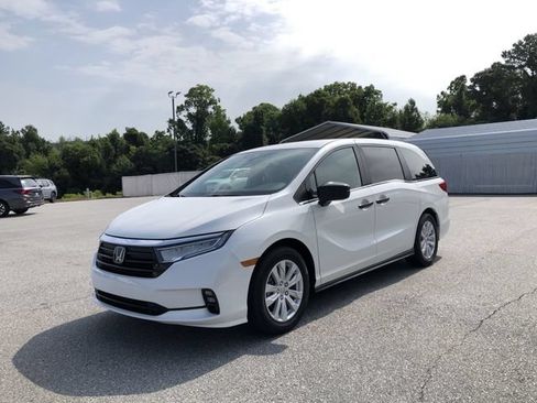 Certified 2021 Honda Odyssey LX image 4