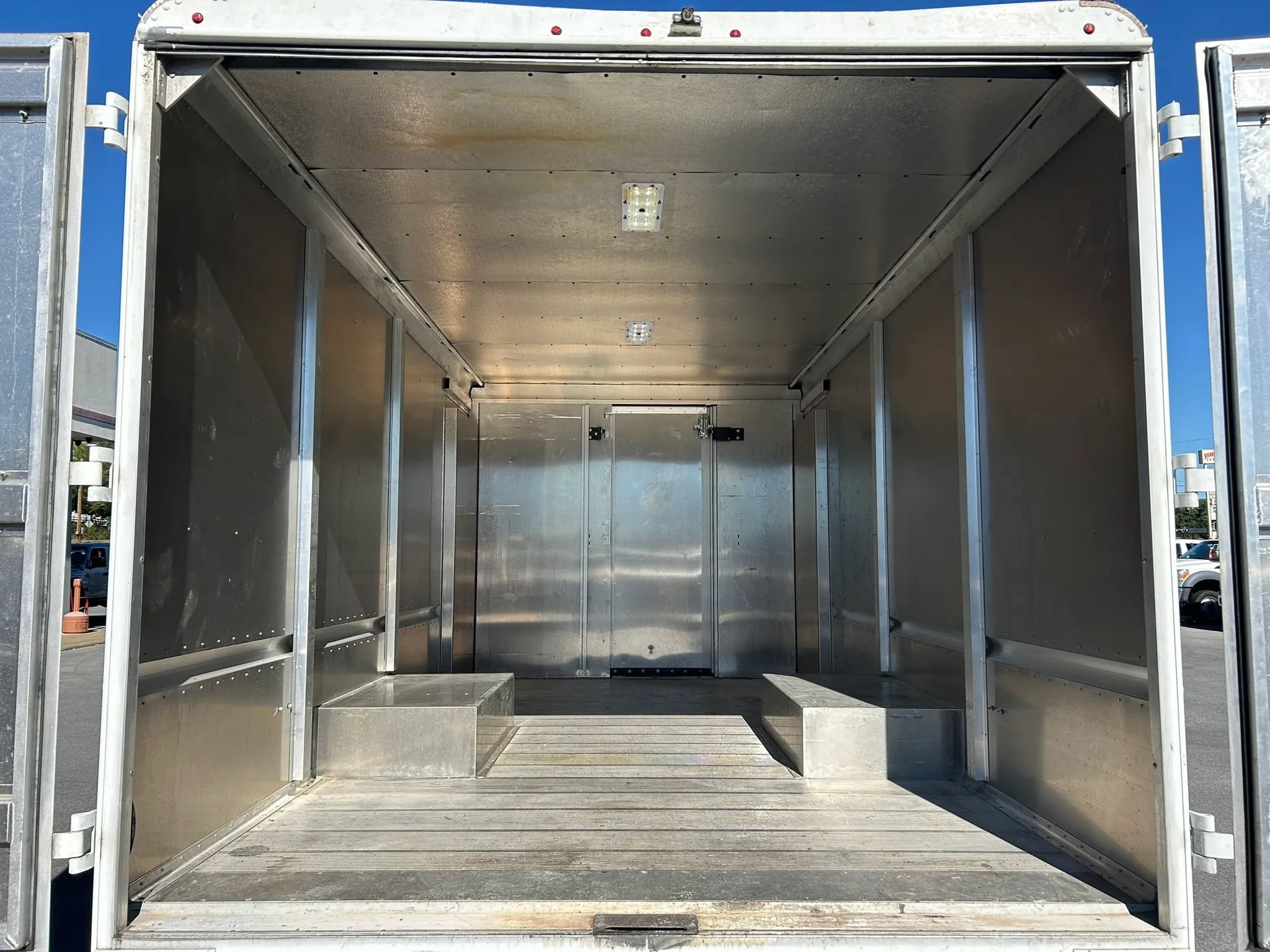 Used 2017 Ford E-350 and Econoline 350 Super Duty w/ A/C Prep Package RWD image 20