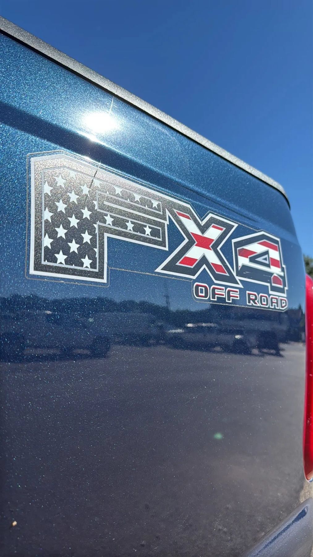 Used 2015 Ford F250 Lariat w/ Lariat Ultimate Package AWD/4WD image 14