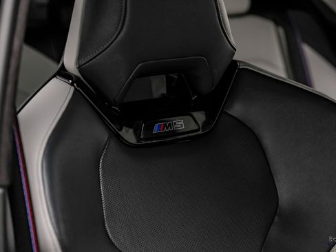 Used 2025 BMW M5 w/ Carbon Package AWD/4WD image 55
