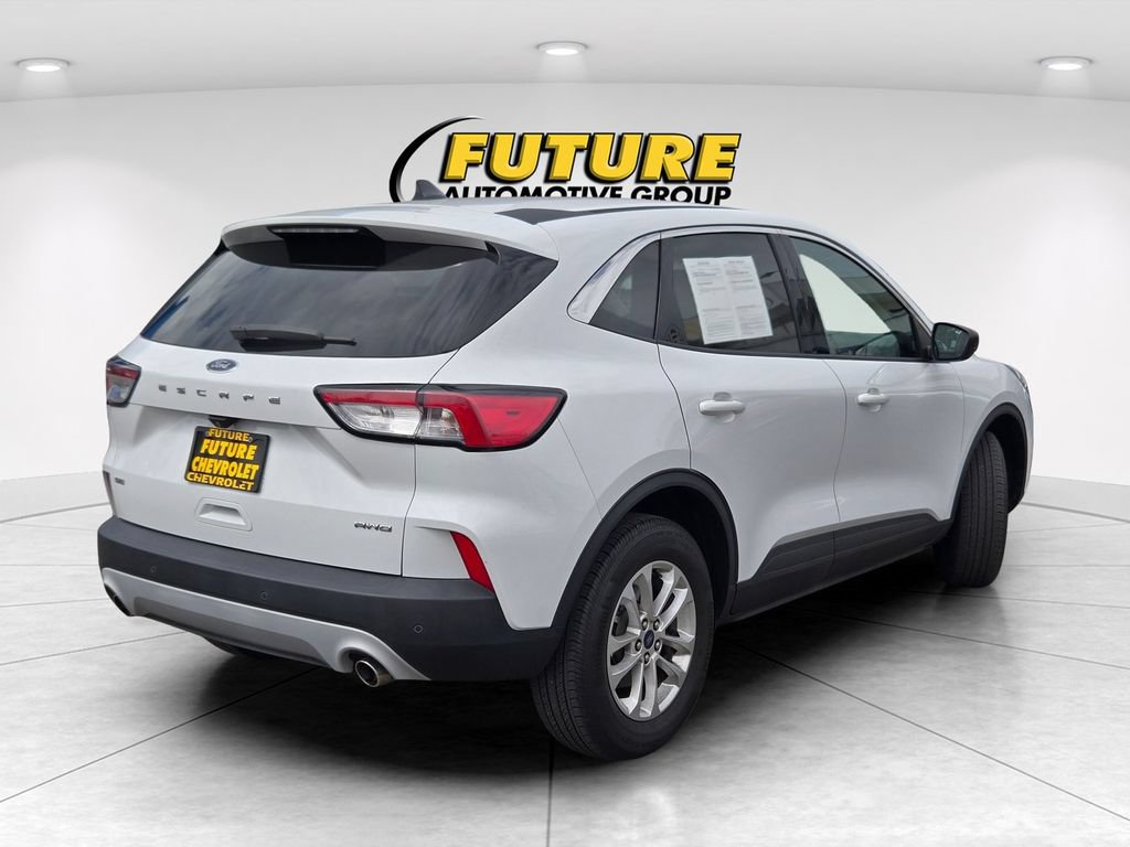 Used 2022 Ford Escape SE AWD/4WD image 4