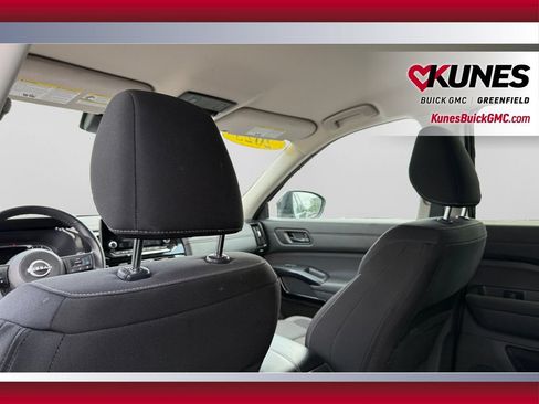 Used 2025 Nissan Pathfinder SV AWD/4WD image 15
