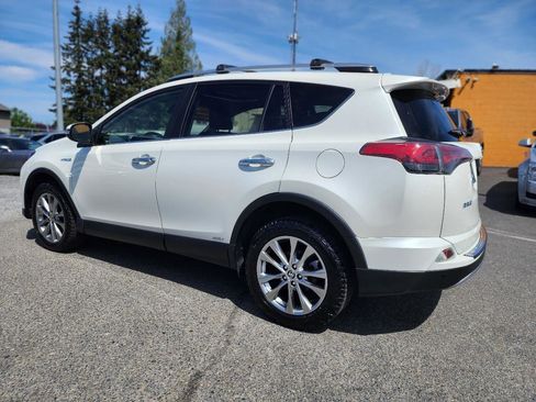 Used 2017 Toyota RAV4 Limited w/ All Weather Liner Package AWD/4WD image 9