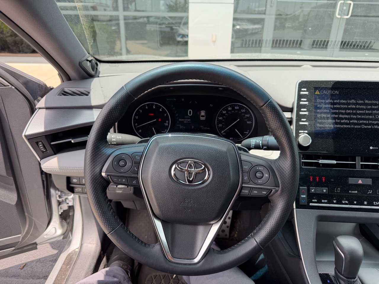 Used 2019 Toyota Avalon Touring w/ Advanced Safety Package FWD image 9