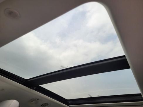 New 2025 Ford Explorer Active w/ Active Comfort Package image 31