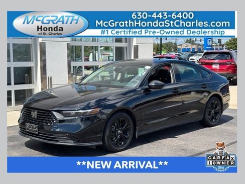 Used 2025 Honda Accord SE image 1