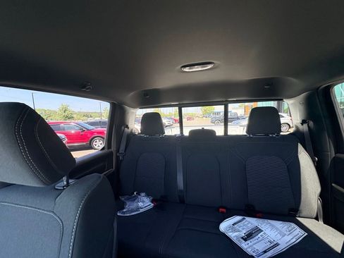 New 2026 RAM 1500 Express AWD/4WD image 27