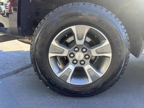 Used 2015 Chevrolet Colorado Z71 image 19