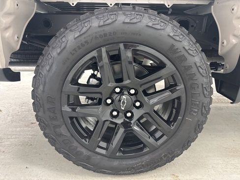 New 2026 Chevrolet Silverado 1500 Custom Trail Boss w/ Dark Appearance Package image 33