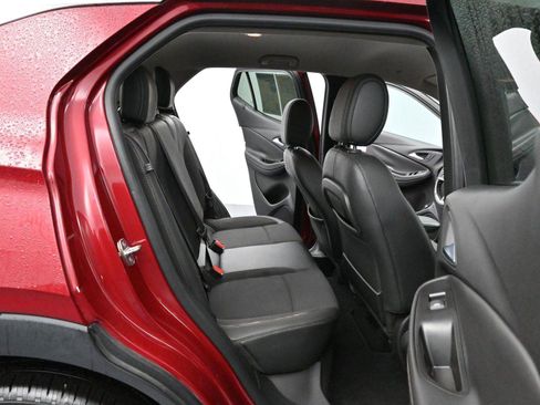 Used 2020 Buick Encore GX Preferred w/ Cold Weather Comfort Package image 31