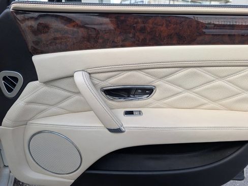 Used 2016 Bentley Flying Spur W12 AWD/4WD image 36