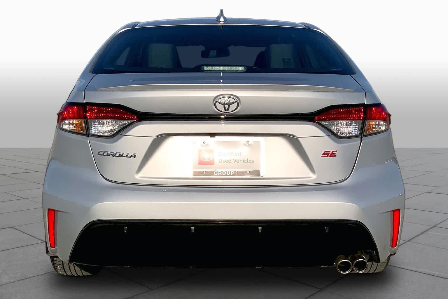 Used 2026 Toyota Corolla SE w/ SE Package FWD image 5