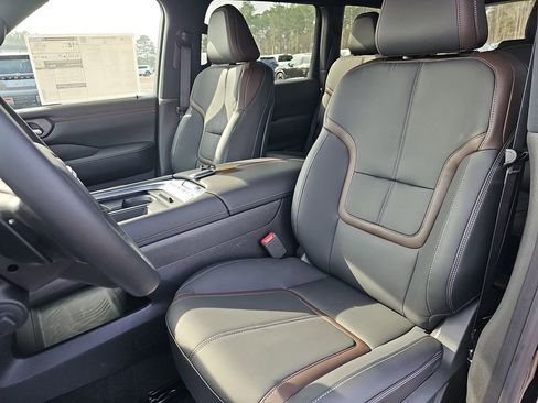 New 2026 Nissan Armada SL w/ Captain's Chari Seat Package image 21