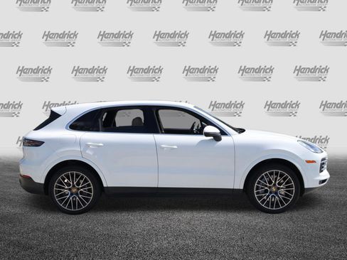Used 2021 Porsche Cayenne AWD/4WD image 10