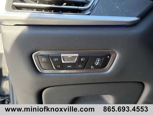 Used 2022 BMW X7 M50i w/ Luxury Seating Package image 33