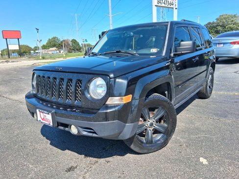 Used 2015 Jeep Patriot Sport w/ Power Value Group AWD/4WD image 1