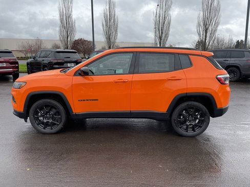 New 2026 Jeep Compass Latitude image 2