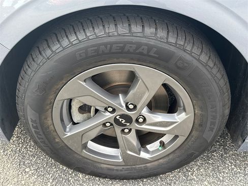 Used 2024 Kia K5 LXS image 11