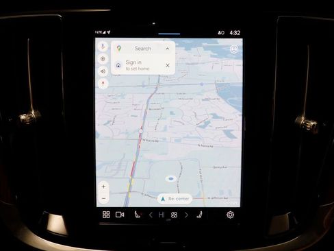 Used 2024 Volvo V60 B5 Cross Country Ultimate image 11