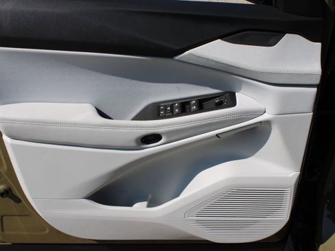 New 2026 Jeep Cherokee Laredo image 32