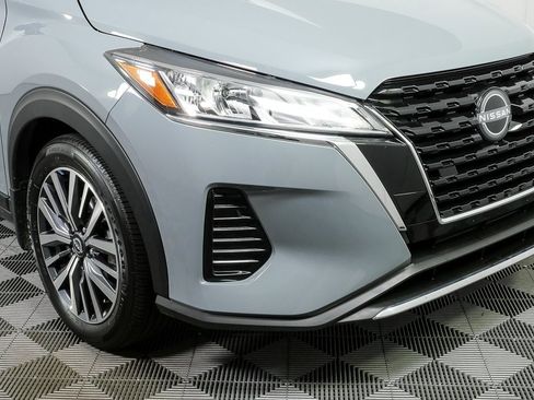 Used 2023 Nissan Kicks SV image 34