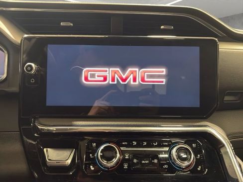 Used 2025 GMC Sierra 2500 Denali w/ Technology Package image 17