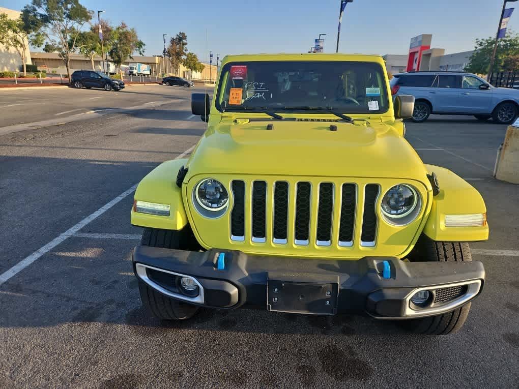 Used 2023 Jeep Wrangler Unlimited Sahara AWD/4WD image 2