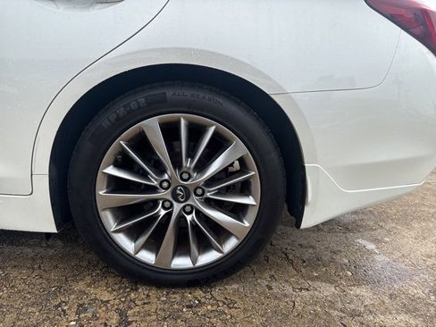 Used 2018 INFINITI Q50 Luxe w/ Essential Package (3.0T Luxe) image 27