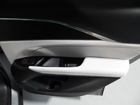 Used 2024 Cadillac Lyriq Luxury image 67