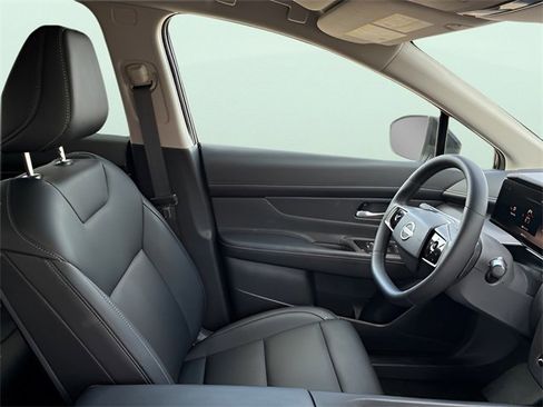 Used 2025 Nissan Murano SV image 11